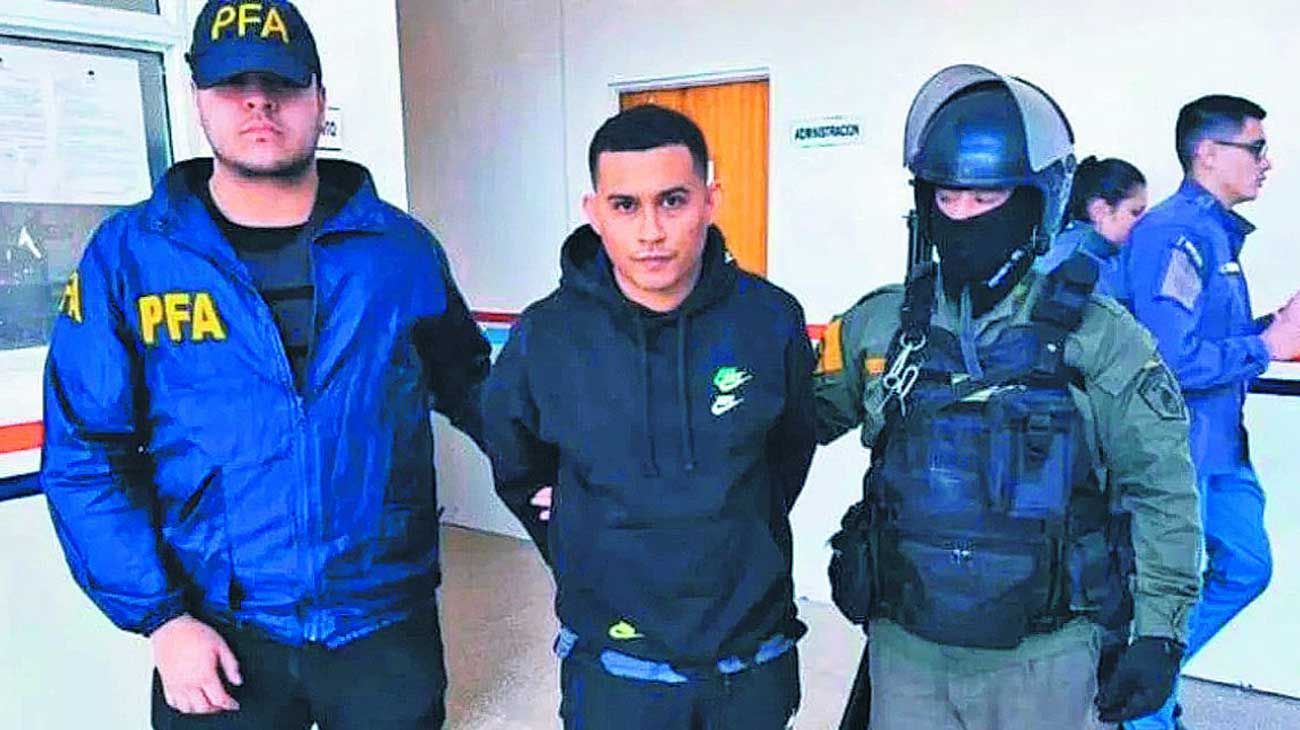 El narco que se escondía en un piso 15 frente al río: “Con plata y encerrado”