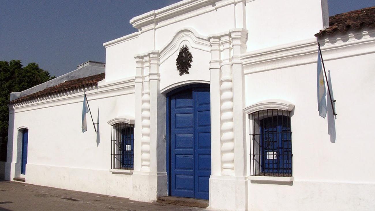 La directora de la Casa de Tucumán dice que hay actividad paranormal en uno de los salones