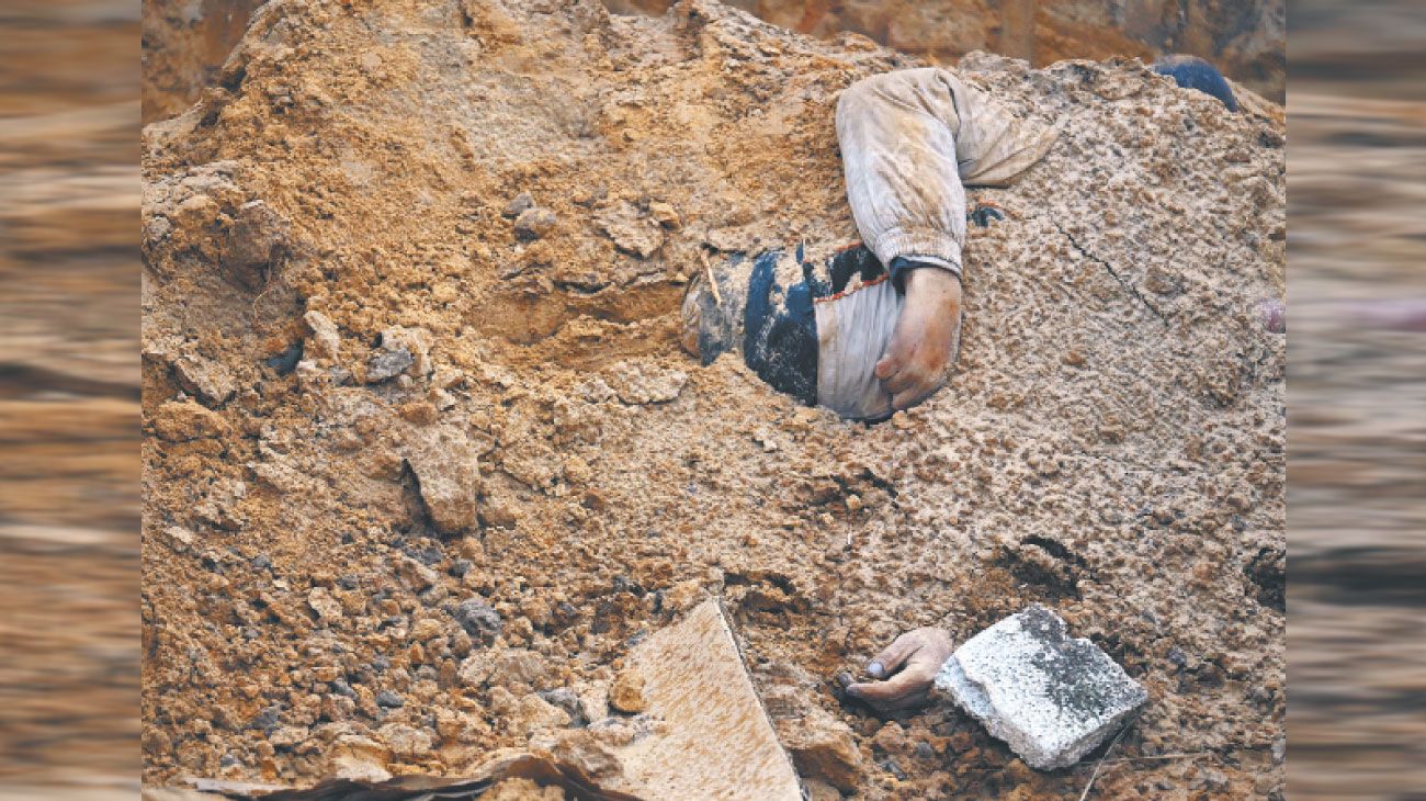 Descubren otra masacre en una ciudad abandonada por las tropas de Moscú