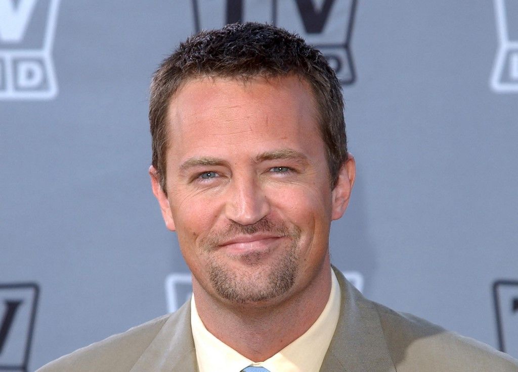 El médico acusado por la muerte de Matthew Perry, actor de Friends, se declara culpable