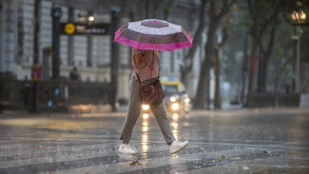 Alerta amarilla en cinco provincias por tormentas fuertes