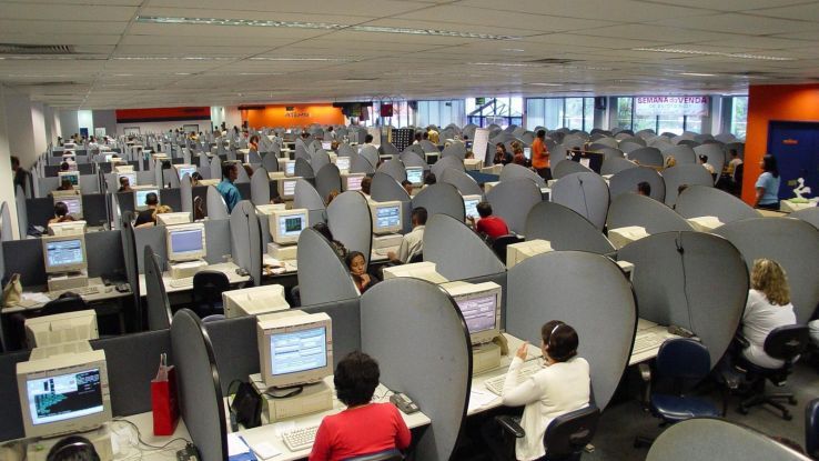 Los call centers perdieron 20.000 puestos y afinan plan para resucitar al sector