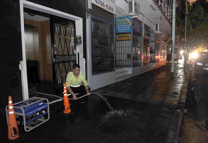 Siguen sin luz al menos 15 barrios