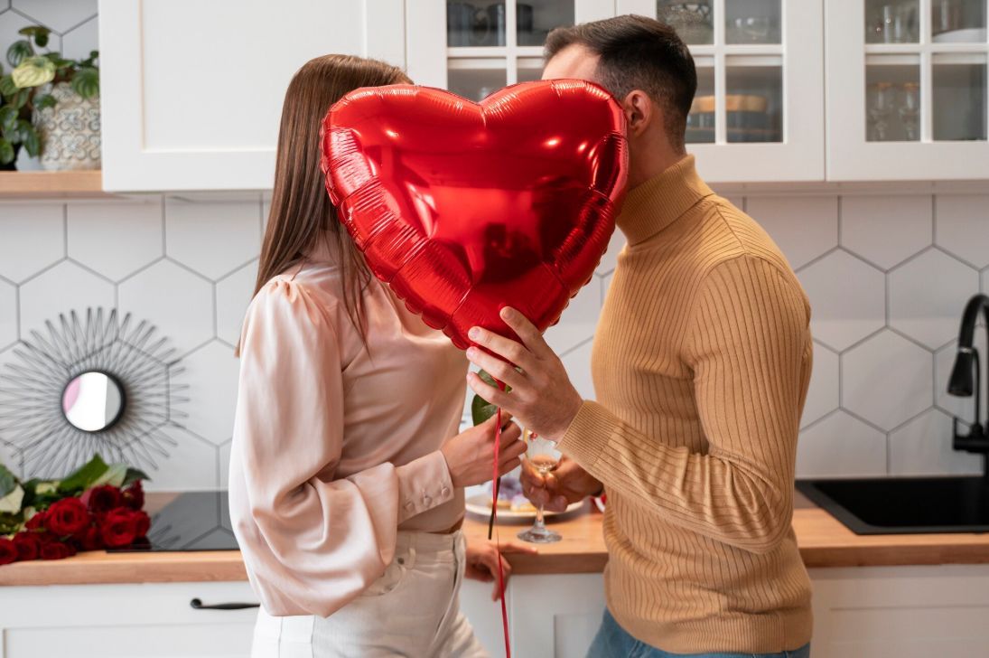 San Valentín en la era digital: tiempos de amor y algoritmos