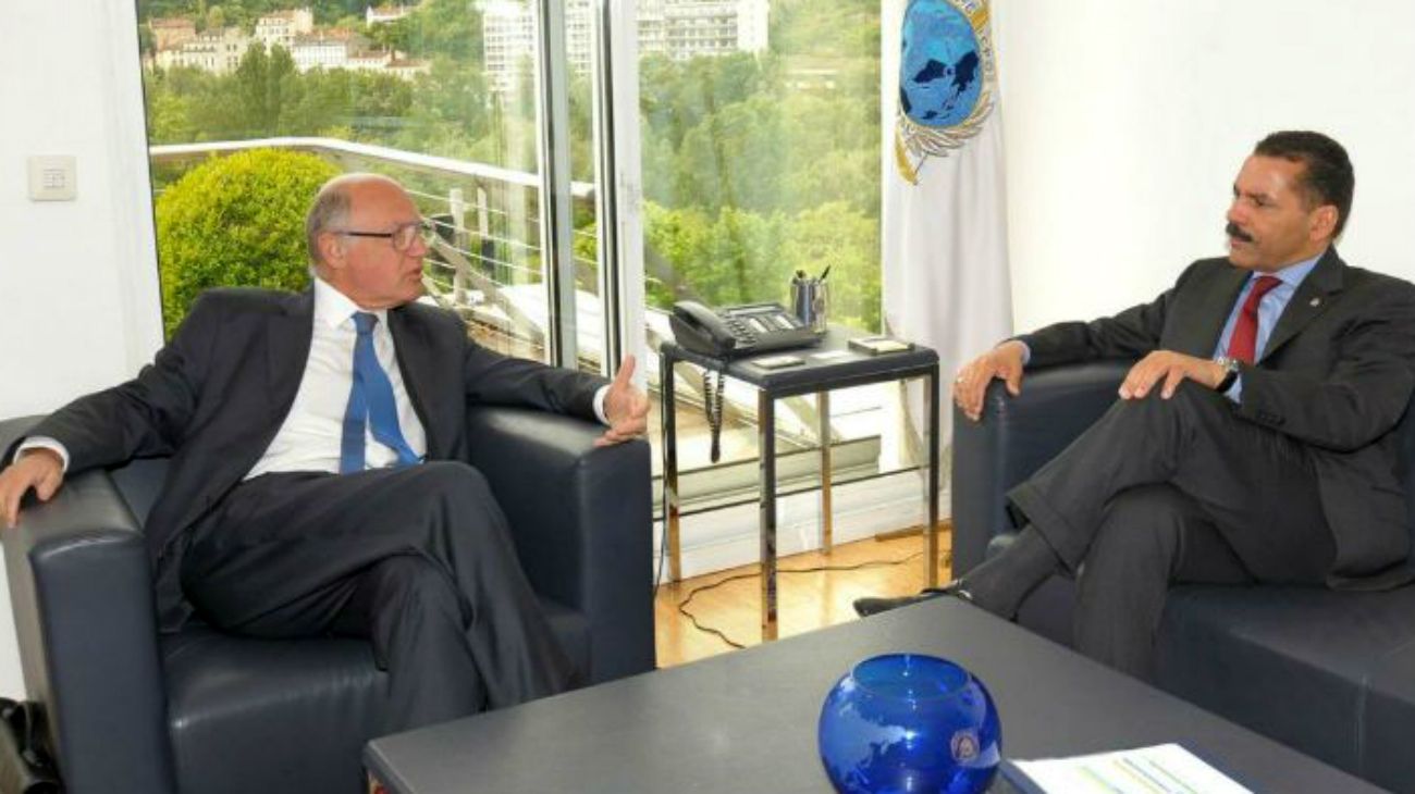 Ex jefe de Interpol defendió a Timerman: "Un hombre íntegro, bajo falsas acusaciones"