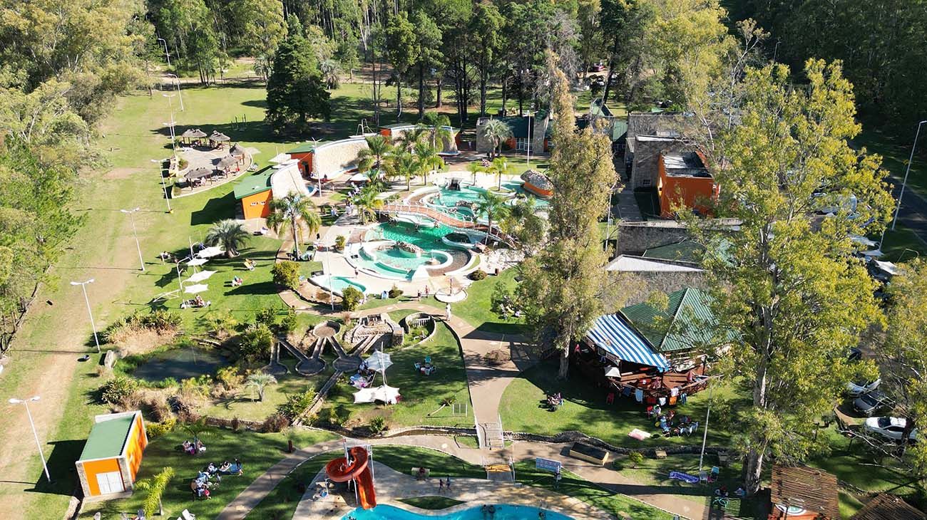 Un rincón imperdible en Argentina para disfrutar de termas, paisajes y gastronomía