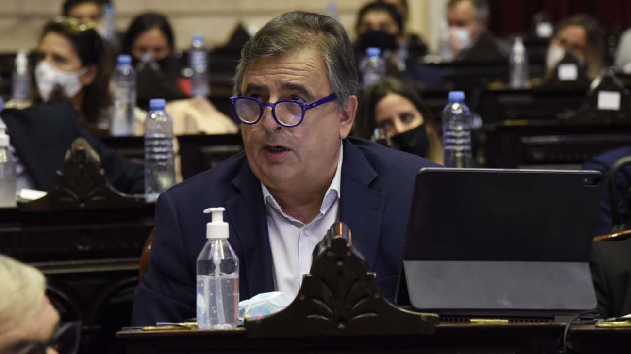 Hackearon la cuenta oficial de Twitter de Mario Negri