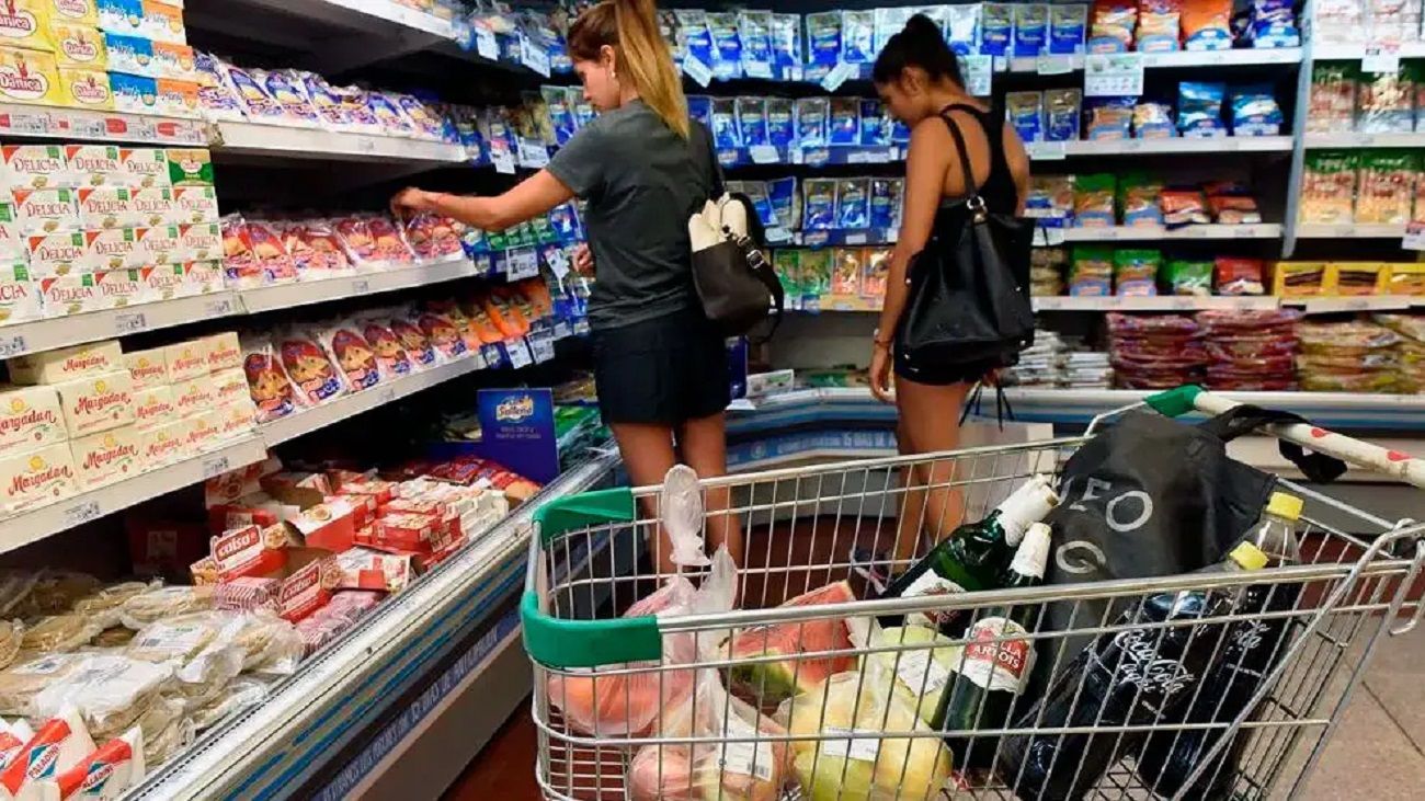 Con el fin de conservar el consumo, algunos comercios no aplican “el 100% del aumento en la góndola”
