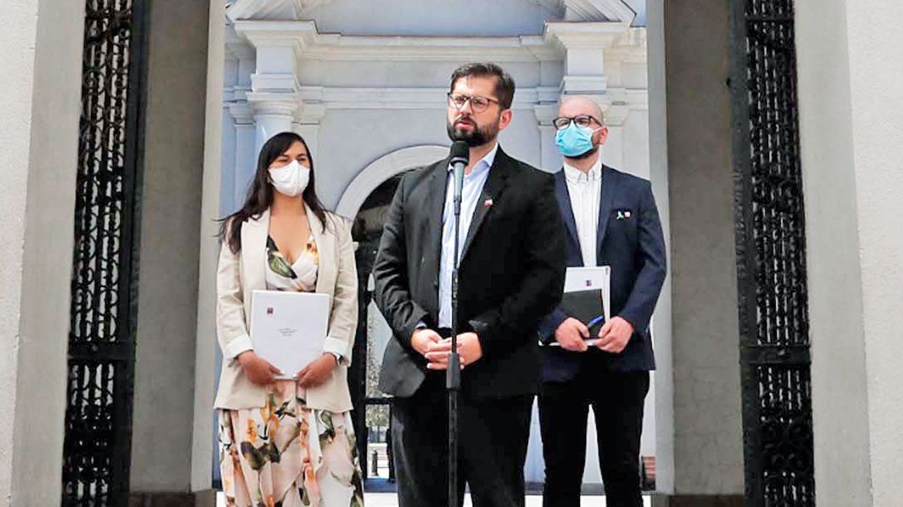 La épica de convencer a los indecisos