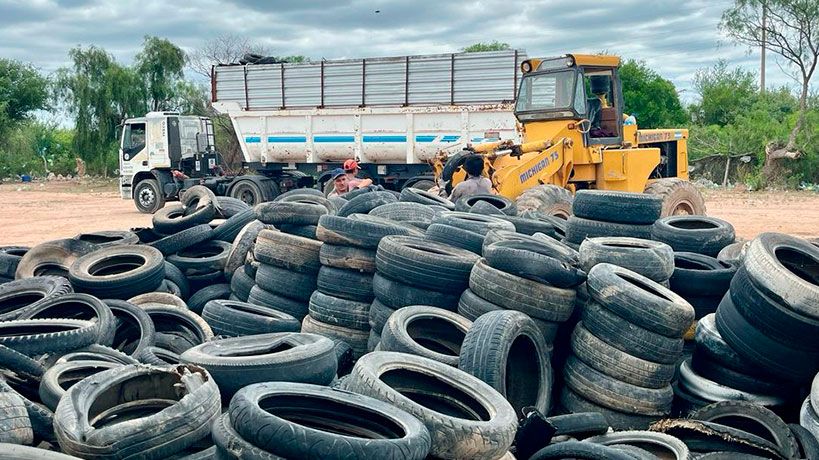 Córdoba: ya se recolectaron más de 1.000 toneladas de neumáticos en desuso para combatir el dengue