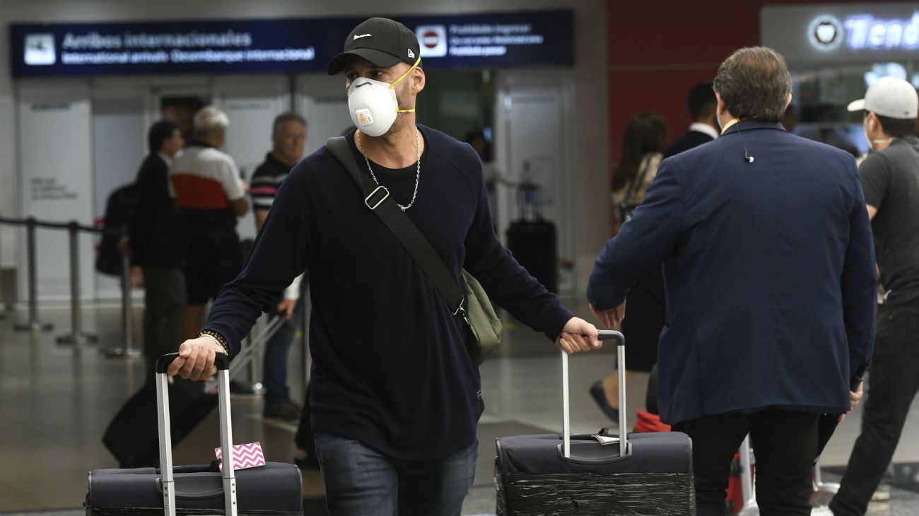 Aerolíneas Argentinas trasladó de regreso a más de 10 mil personas que estaban en zonas de riesgo