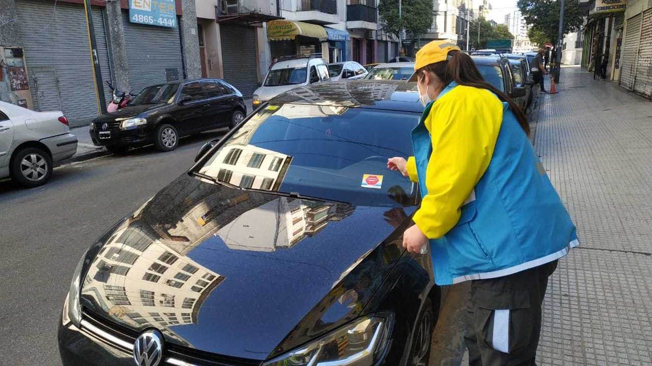 Vuelven las multas: por mal estacionamiento habrá que pagar hasta 6 mil pesos