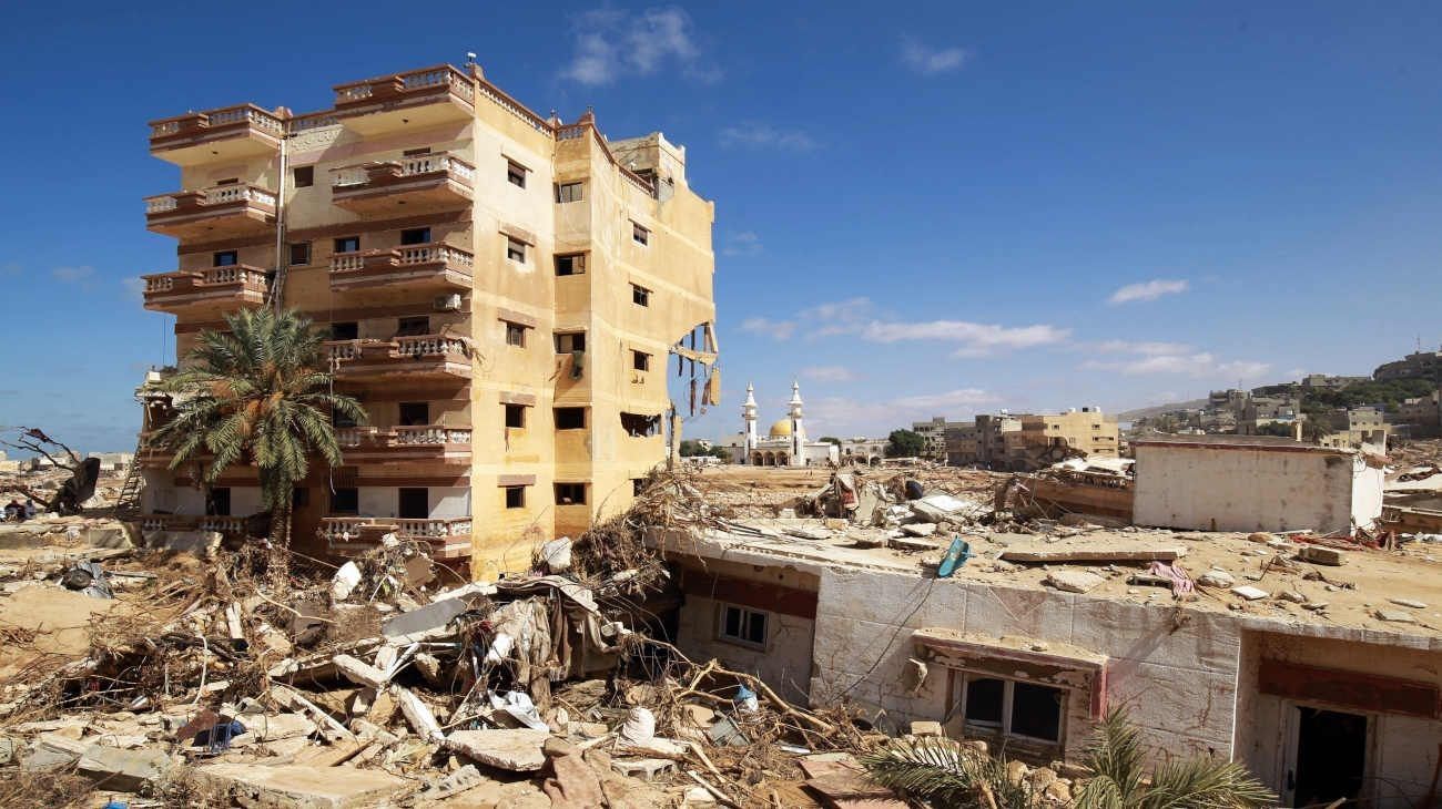 Siguen los rescates en Libia: miles de muertos y desaparecidos