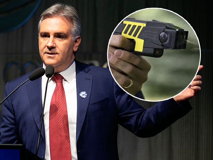 Llaryora propone crear una policía municipal entrenada en el uso de armas no letales
