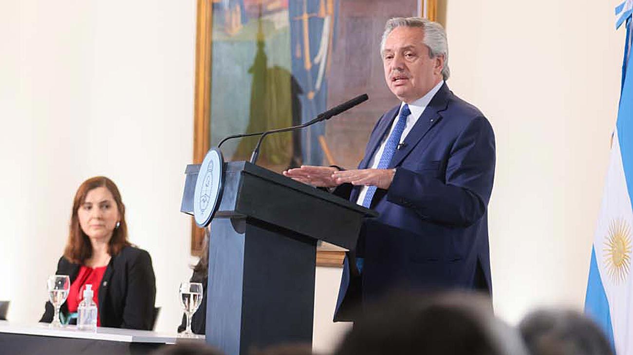 Sin nombrarlos, Alberto Fernández apunta al ala dura de JxC por la deuda