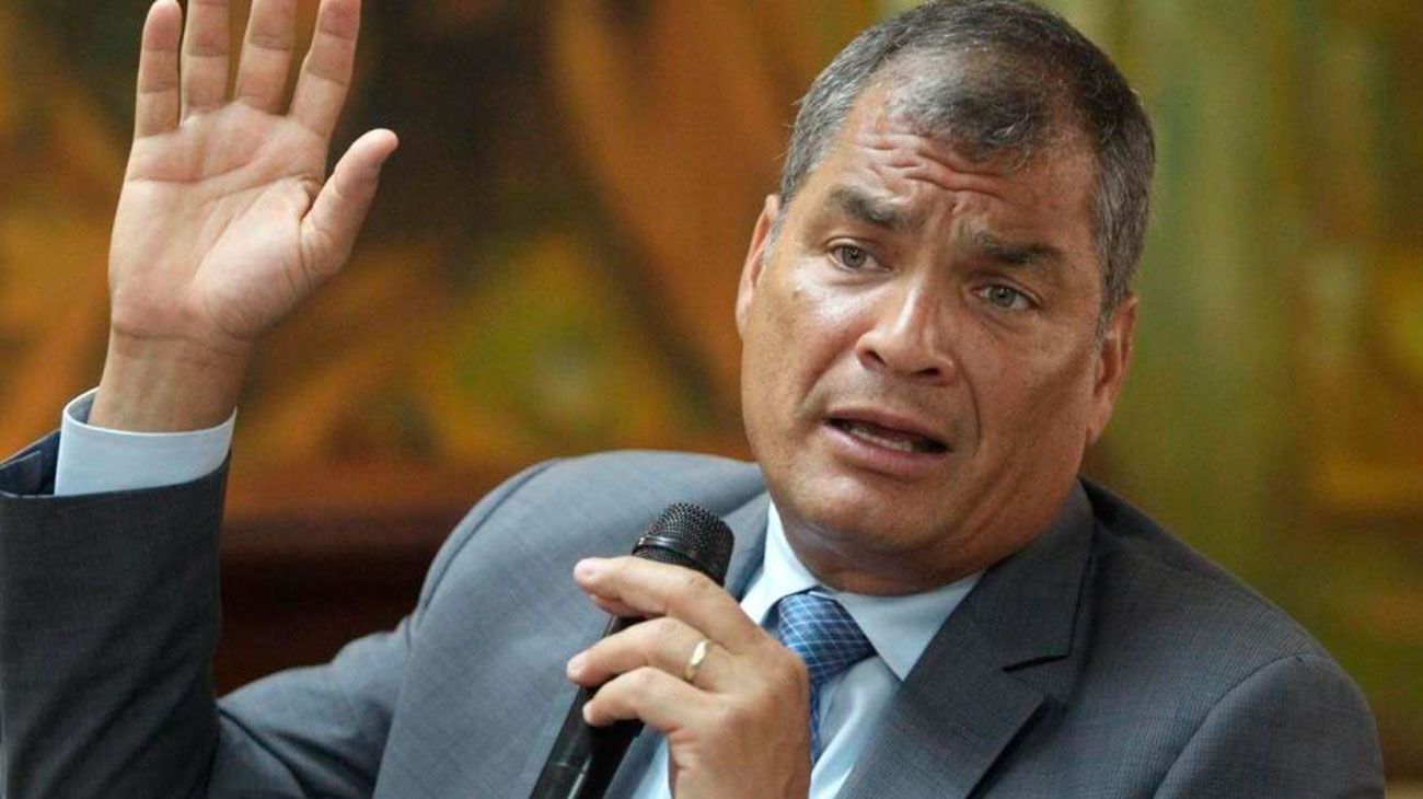 Ecuador: la Justicia pidió a Interpol la captura del ex presidente Rafael Correa