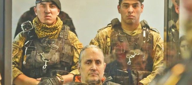 “Es difícil explicar la fascinación que causa la personalidad de Carmona en la gente”