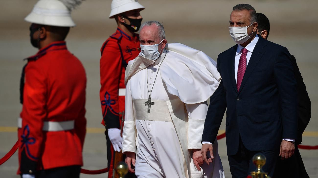 El Papa Francisco comenzó su histórica y "riesgosa" visita a Irak