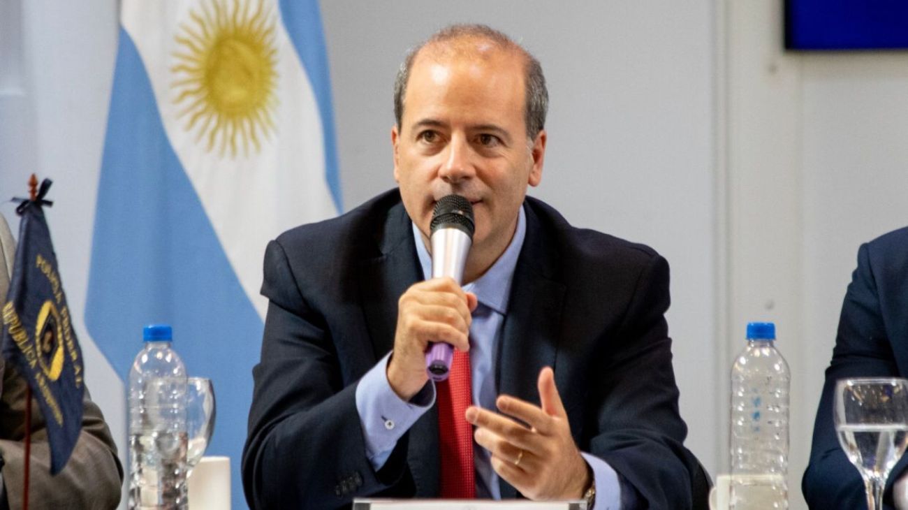 Martín Verrier: "Los narcos en algunos barrios proveen el servicio de cable"
