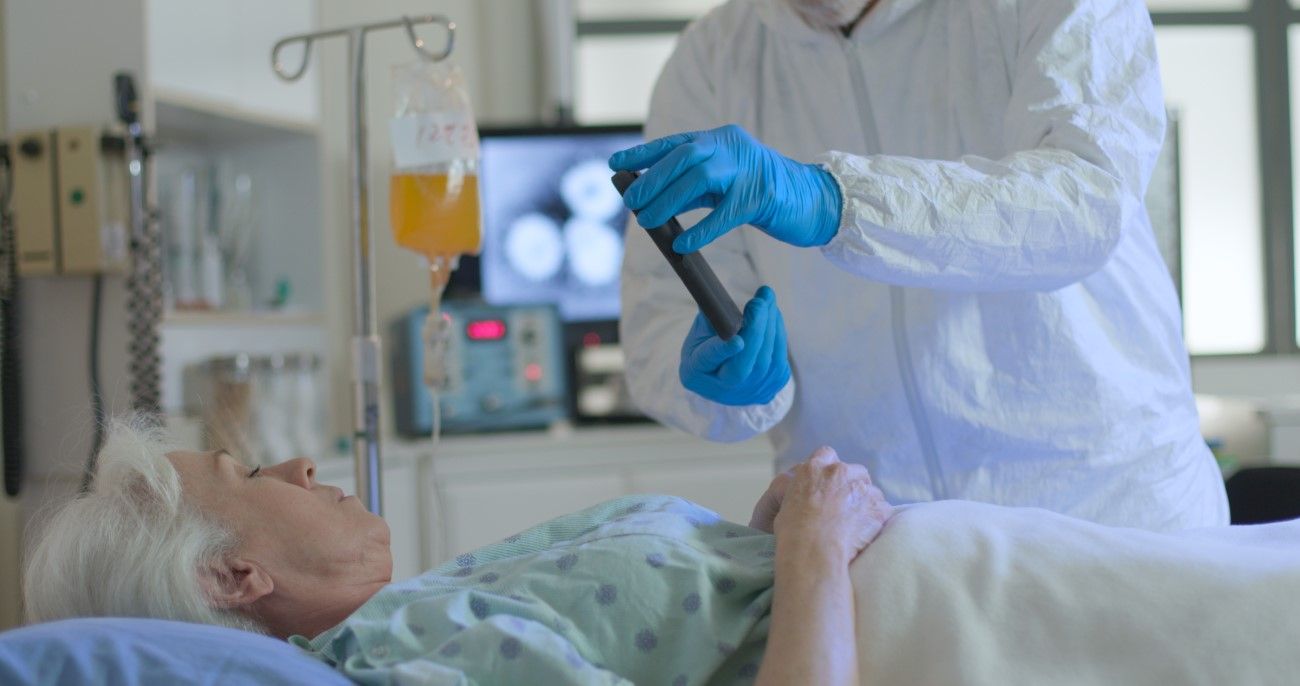 Buscan mitigar el daño psicológico que sufren los hospitalizados por coronavirus