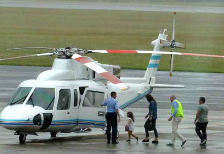 El helicóptero en el que viajaba Macri debió aterrizar de emergencia