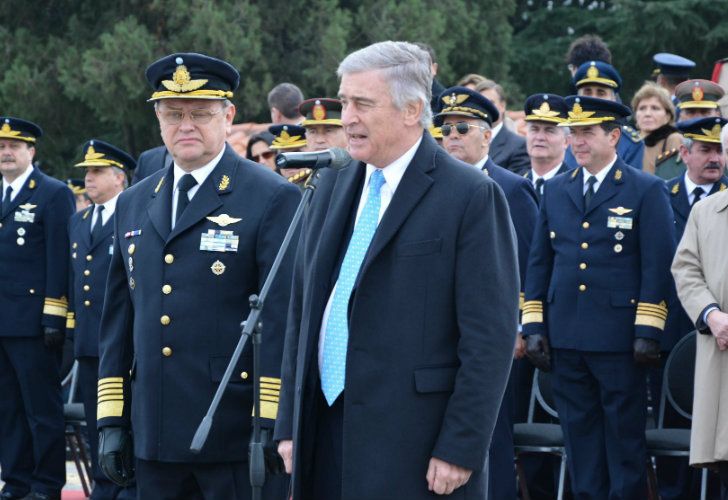 Aguad negó diferencias con la Armada y estableció como prioridad encontrar el submarino