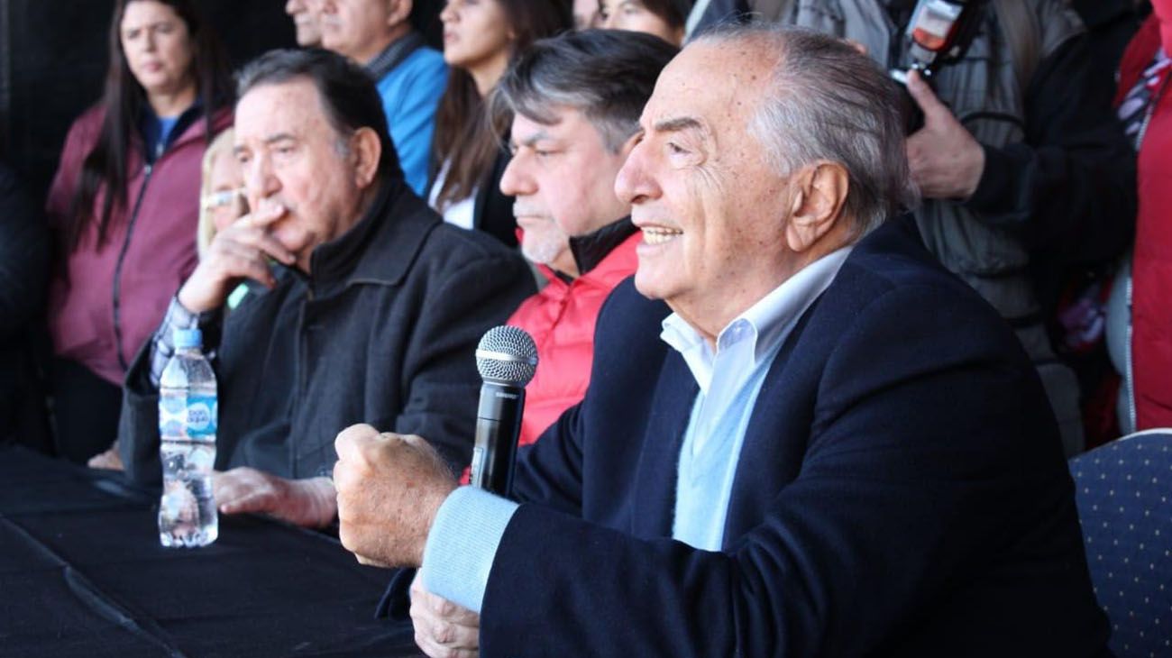 Cavalieri redobló la apuesta y realizó una masiva asamblea en Parque Norte