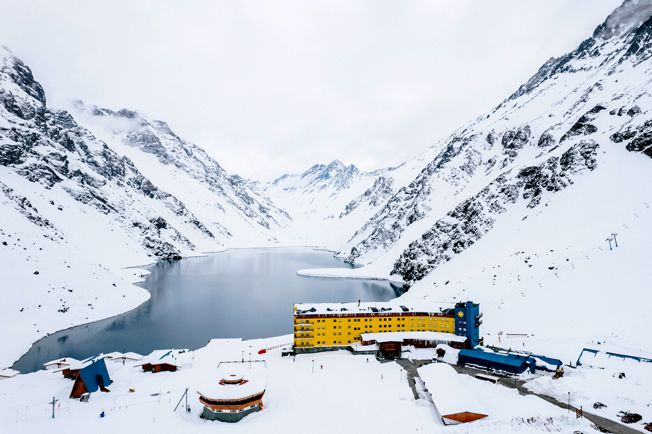 El 21 de junio llega el invierno y con él la apertura de temporada en el centro de esquí Ski Portillo