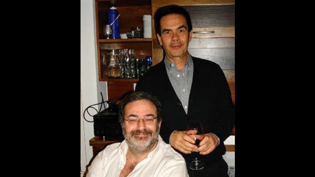 Queremos tanto a Pliner, el irónico hombre del moñito