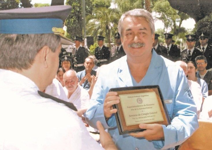 Dr. Néstor Mazzarelli: cirugía robótica