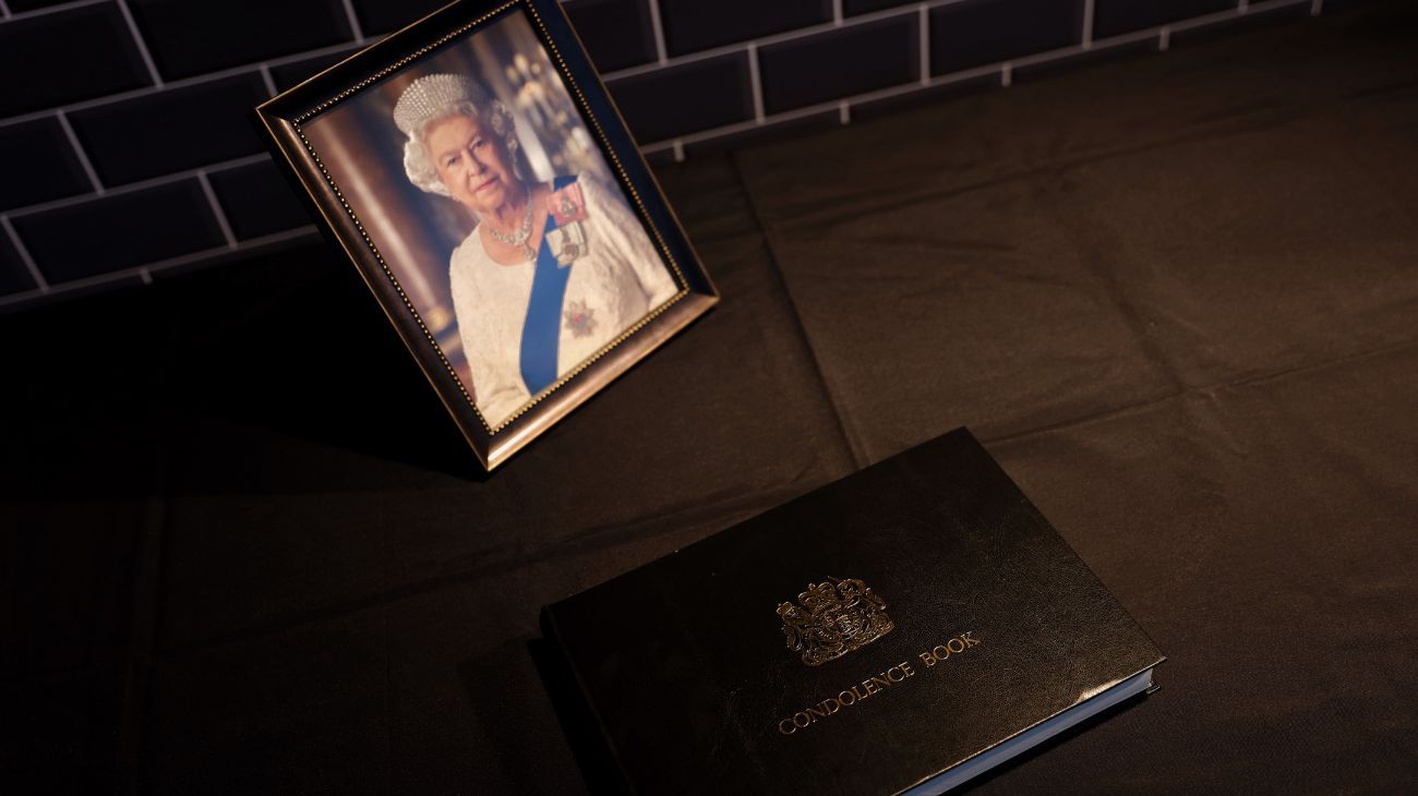 El mundo le rinde tributo a Isabel II