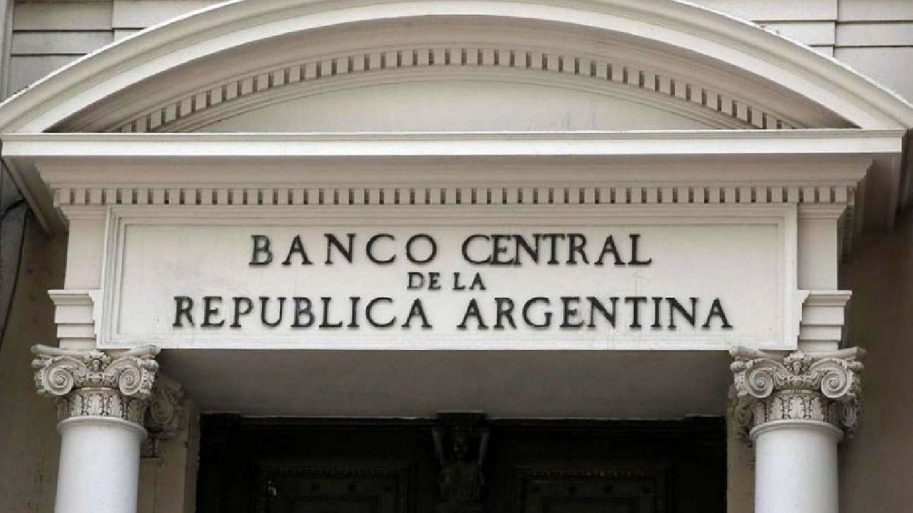 Advierten que el Banco Central se verá obligado a subir las tasas de interés
