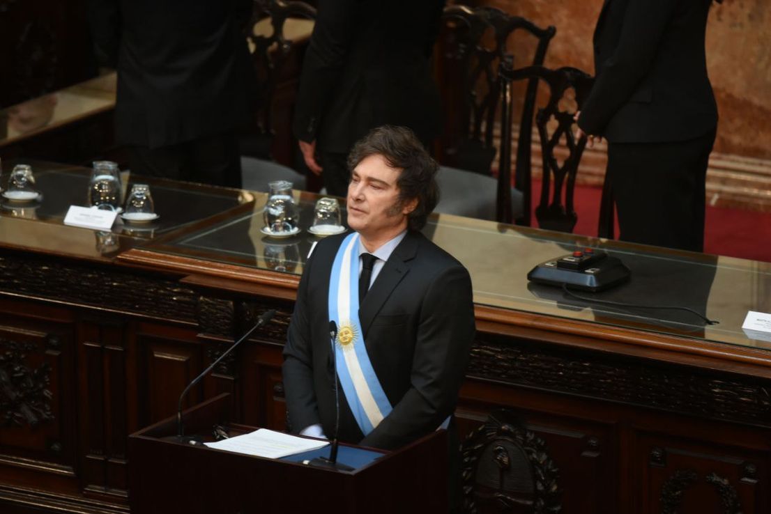 Milei presentó el Presupuesto 2025 en el Congreso: "Vetaremos todos los proyectos que atenten contra el equilibrio fiscal"