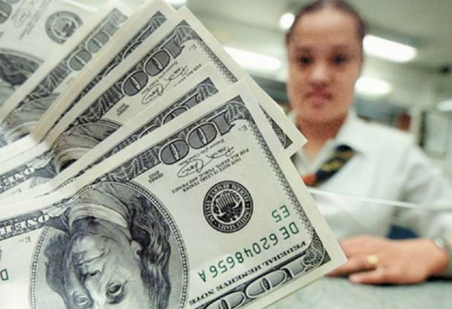 El dólar cerró estable y el Banco Central compró US$160 millones para engrosar reservas