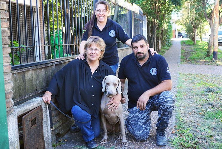 Perdió a su hija y lucha para crear un escuadrón de perros buscadores