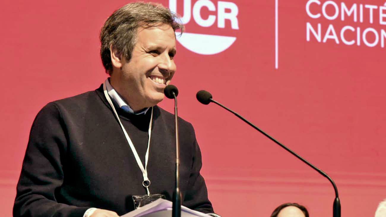 Deudas del “centro” político