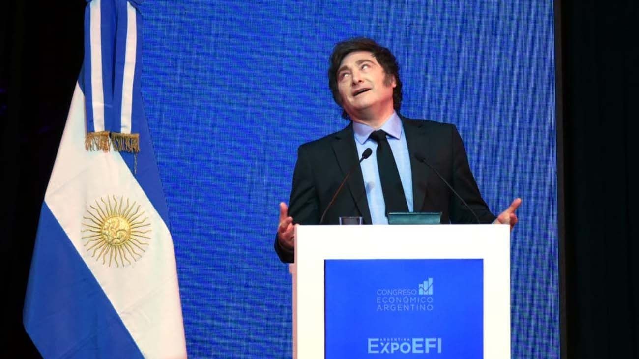 Insultos, burlas y tecnicismos: la fórmula de Javier Milei para comunicarse en la Expo EFI 2025