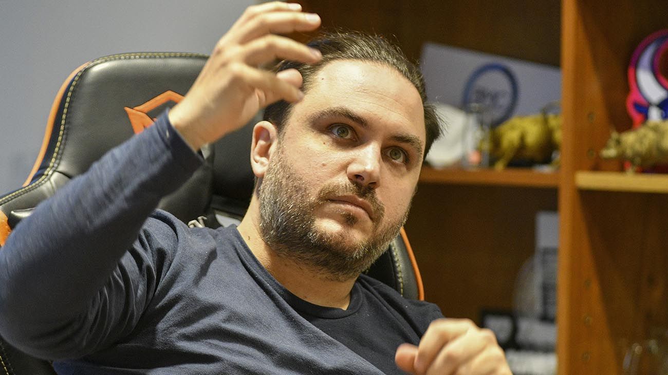 Ramiro Marra presentó un proyecto para expulsar a los alumnos que tomen escuelas