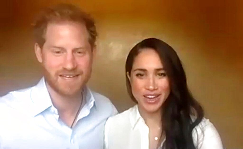 El príncipe Harry habló de "revisar el pasado" y en Inglaterra apuntan otra vez a Meghan