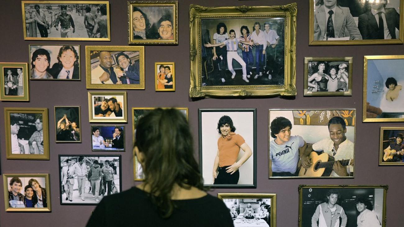 La Rural abrió una mega-exposición que revive la vida y magia de Diego Maradona