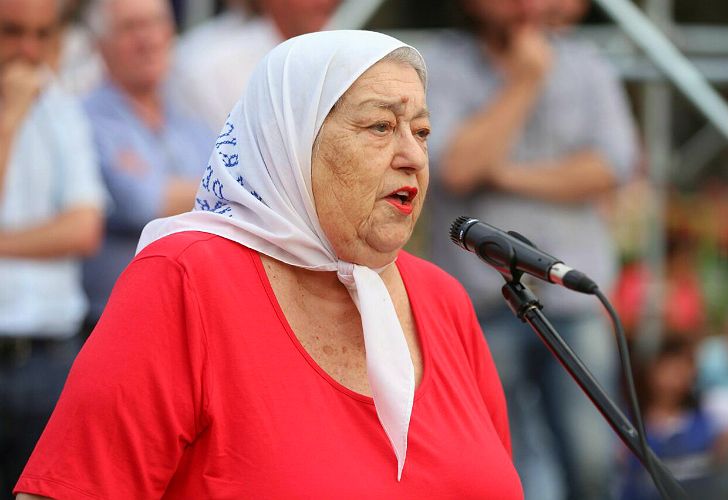 La docente a Bonafini: "El respeto no tiene fecha de vencimiento"