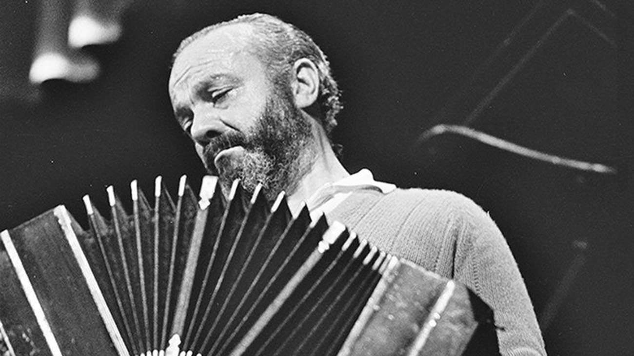 Astor Piazzolla: la tumba olvidada sin al menos una flor
