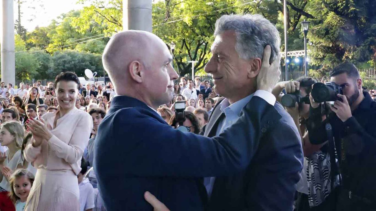 Tragicomedia de Patricia, Mauricio y Horacio