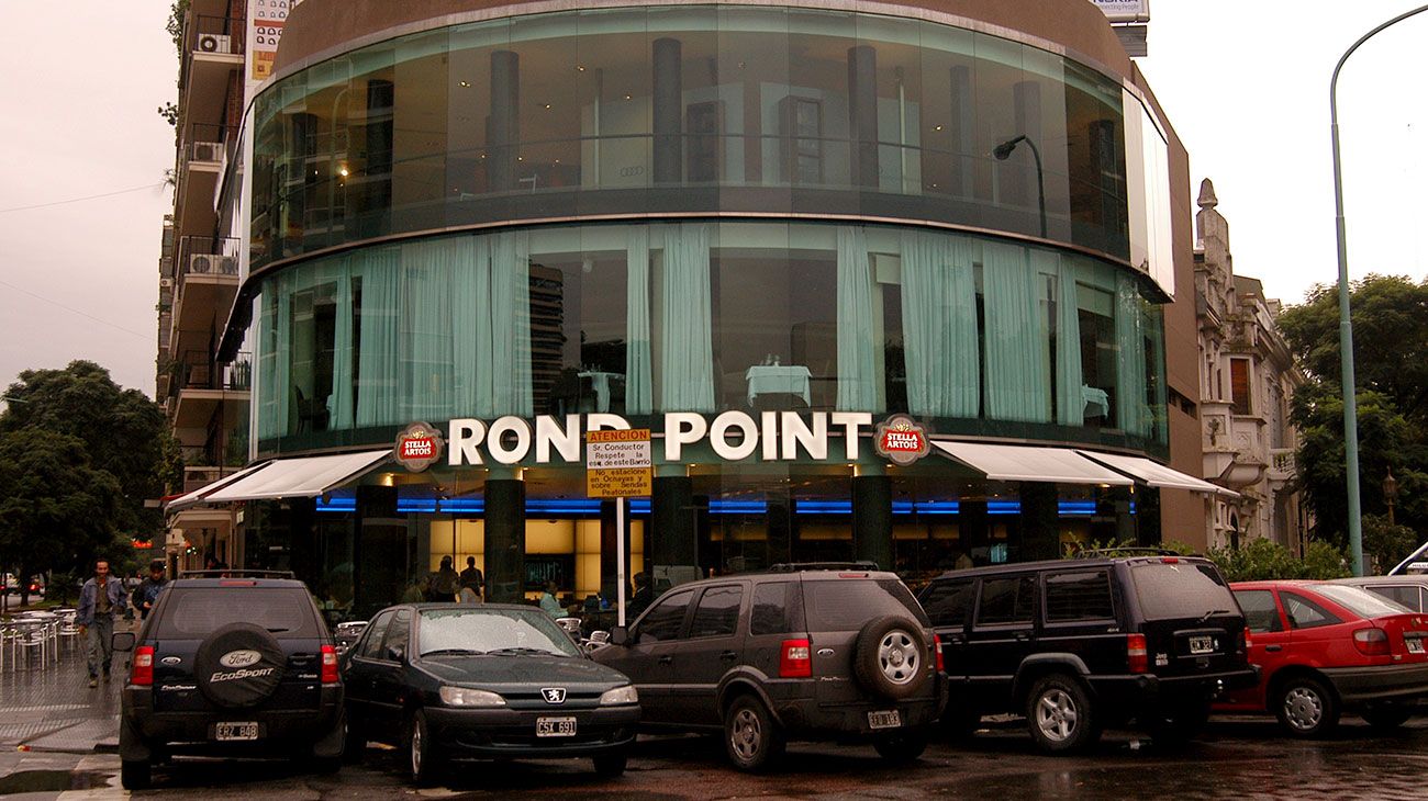 Fotos | Misterio por el "cierre" de la confitería Rond Point