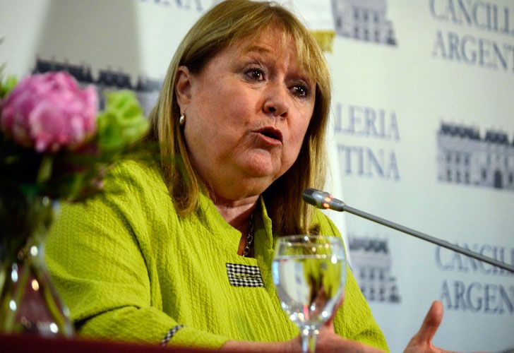 Acusan a Malcorra de usar fondos públicos para su candidatura en la ONU