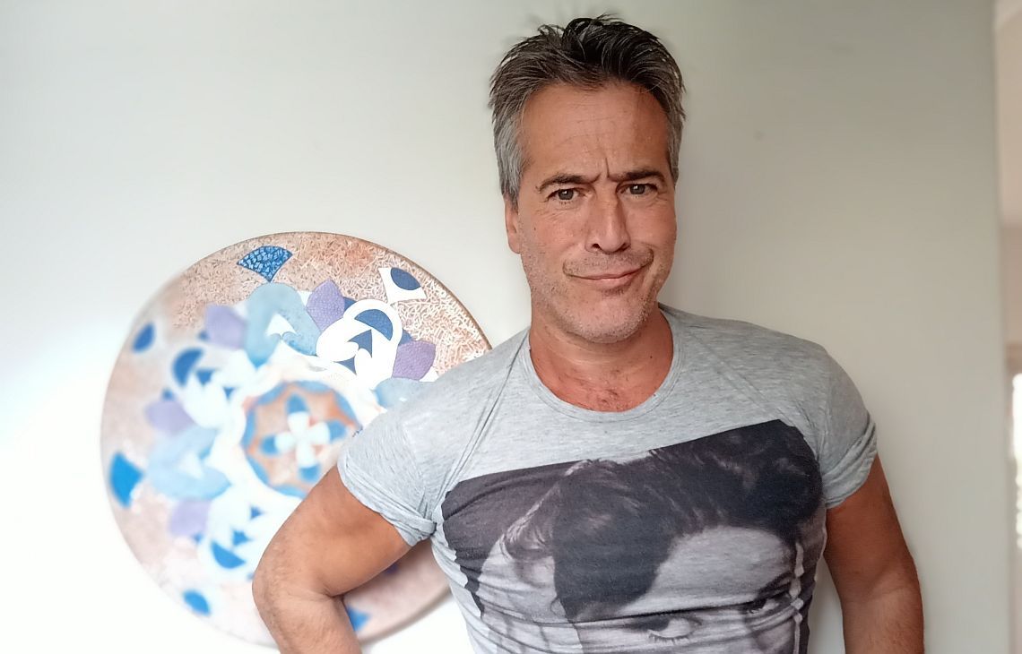 "Todos tenemos un bolero guardado en el alma", dice Francisco Pesqueira sobre su último espectáculo