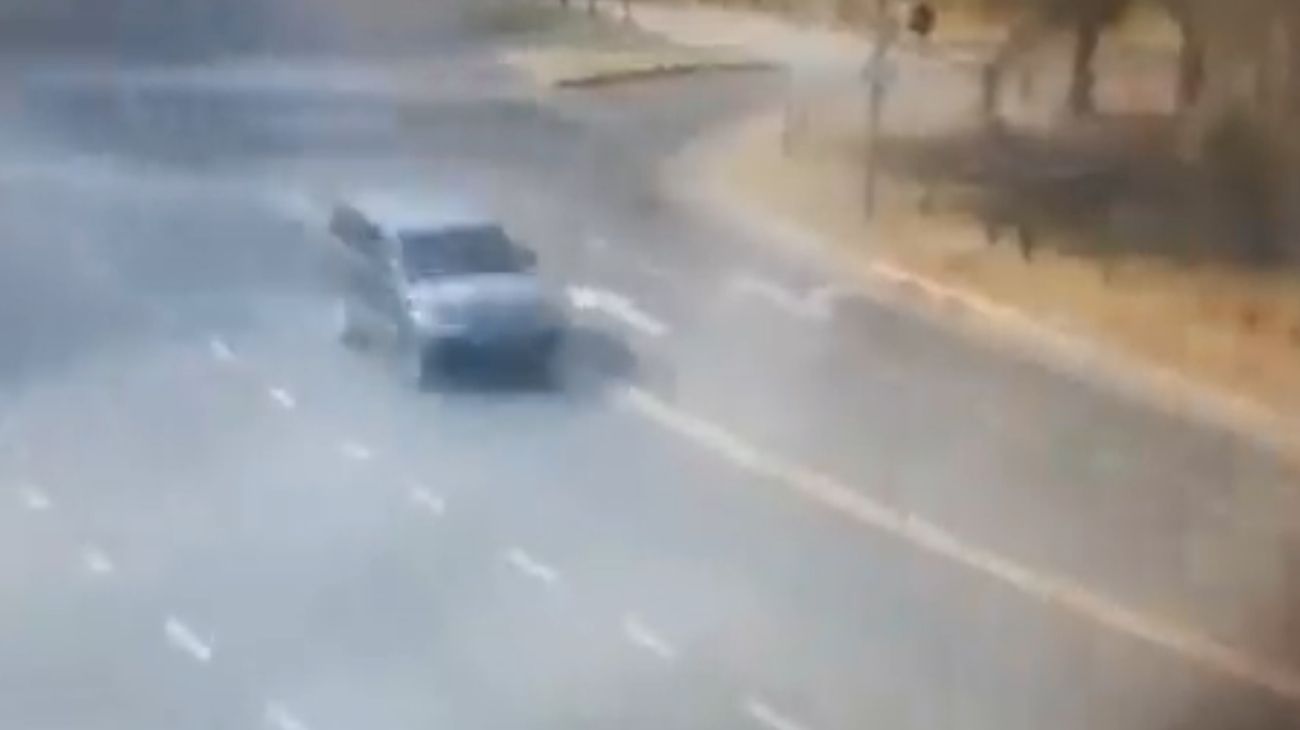 Video: el momento en el que el conductor atropelló a ciclistas en los Bosques de Palermo