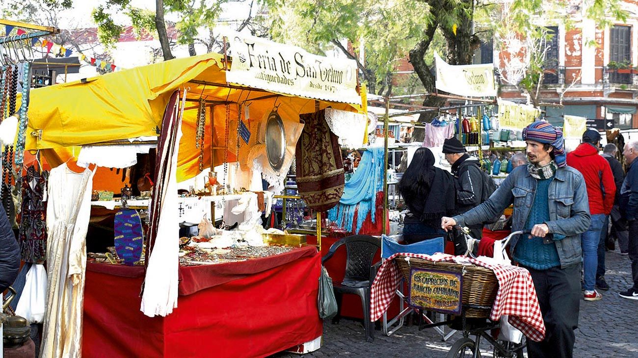 Juntan 70 mil firmas para que reordenen la feria de San Telmo