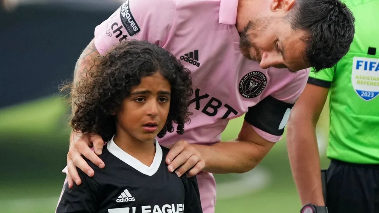 El hijo de DJ Khaled acompañó a Lionel Messi y no aguantó la emoción