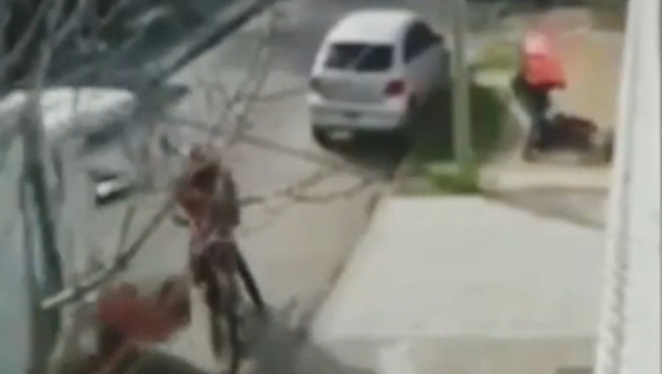 Soderos justicieros salvan mujer de ataque motochorros